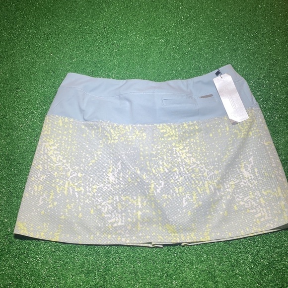 NWT Women’s Athletic Adidas Skort. Size Medium. - Picture 5 of 10